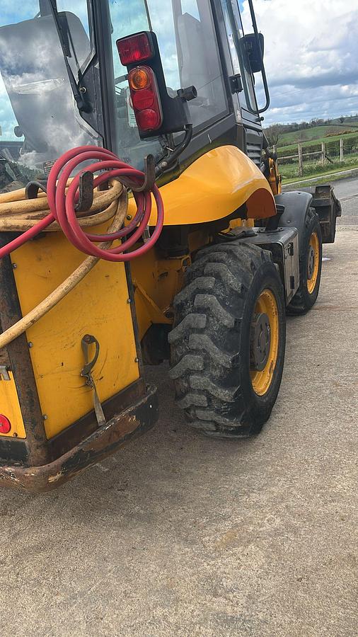 Used 2011 JCB 2CX AM Material Handler