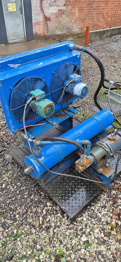 Used Harris TGS 3 Ram baler