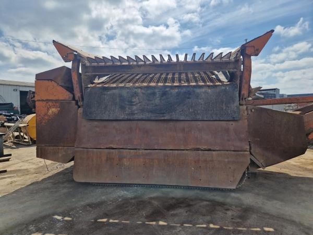 Used 1999 Extec Robotrac 2 Way Tracked Screen Screener