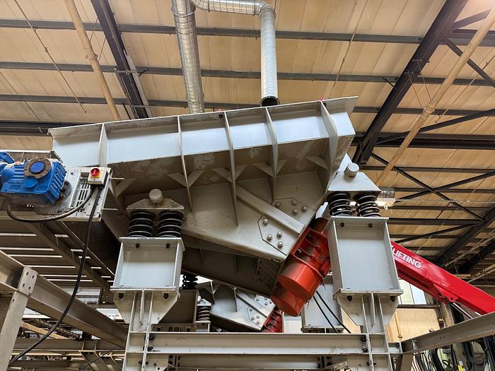 Used 2021 2.4m Shaker Feeder