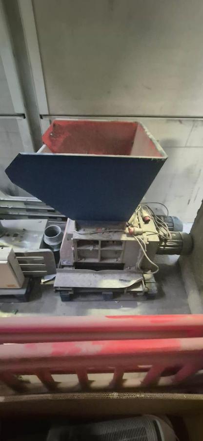 Used 2006 Untha RS 30 Four Shaft Quad Shredder