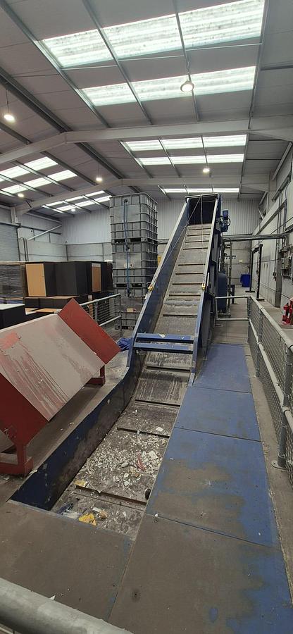 Used 2008 Shred-Tech Twin-shaft Shredder