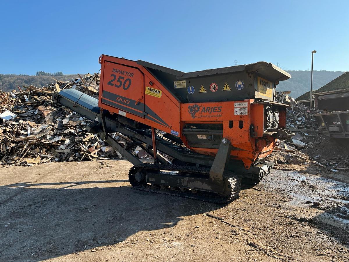 Used 2021 Arjes Impaktor 250 EVO Tracked Shredder W/Extra Shafts