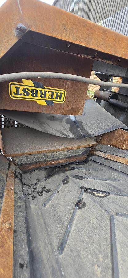 Used 2018 Herbst Compac S52 Screener