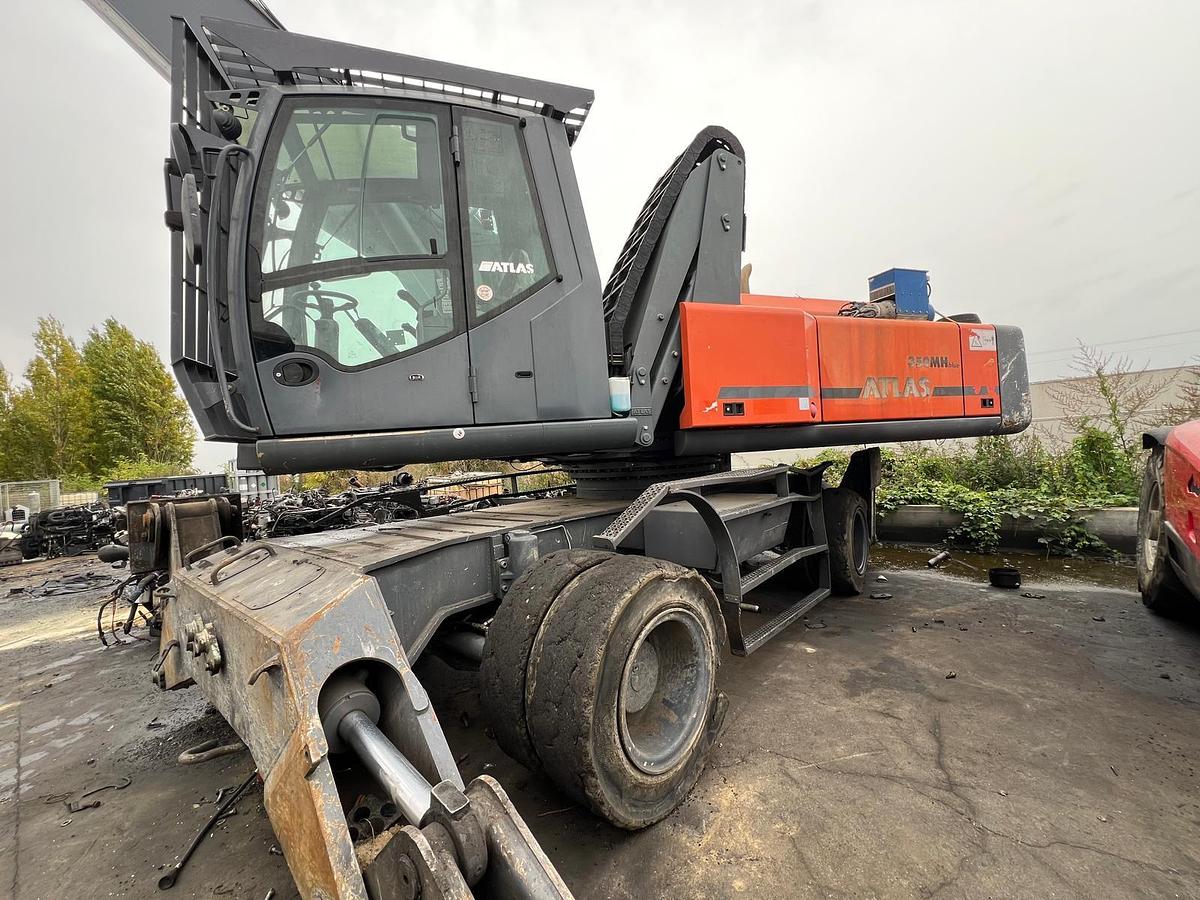 Used 2018 Atlas 350 MH Material Handler