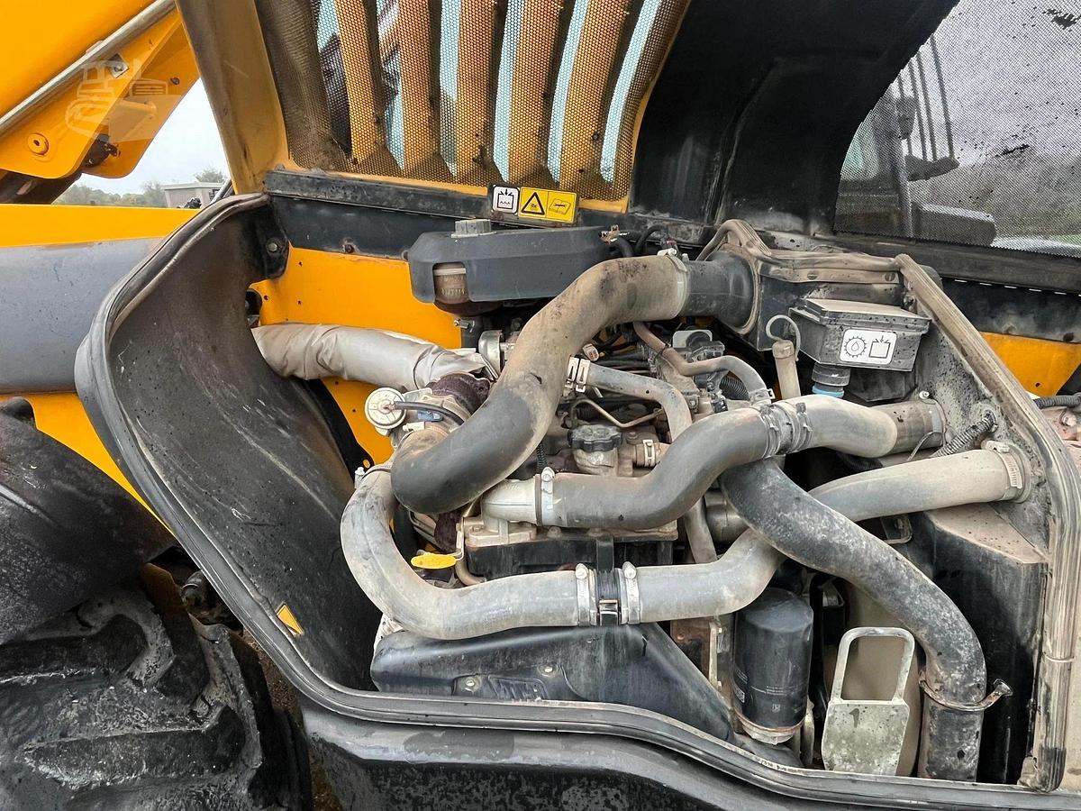 Used 2016 JCB 540-140 Telehandler