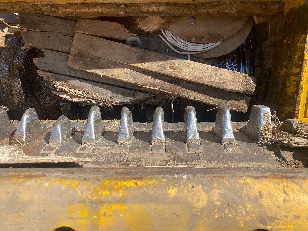 Used 2020 TANA Shark 440DT Eco Slow Speed Shredder