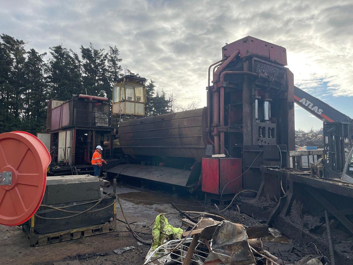 Used 2005 Louritex PHGF 800T 7M Shear