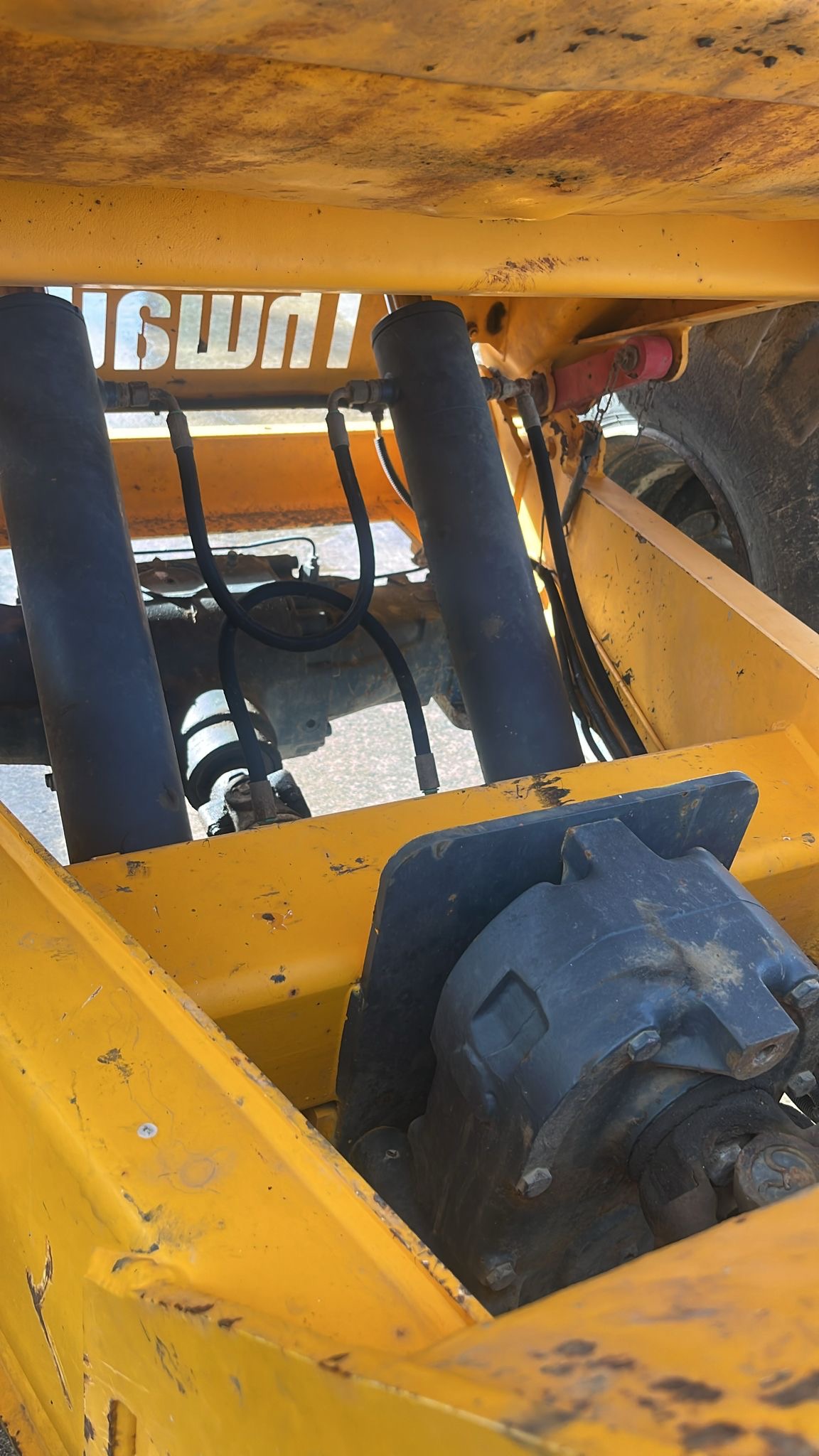 Used 2011 Thwaites Mach 950 Dumper Truck