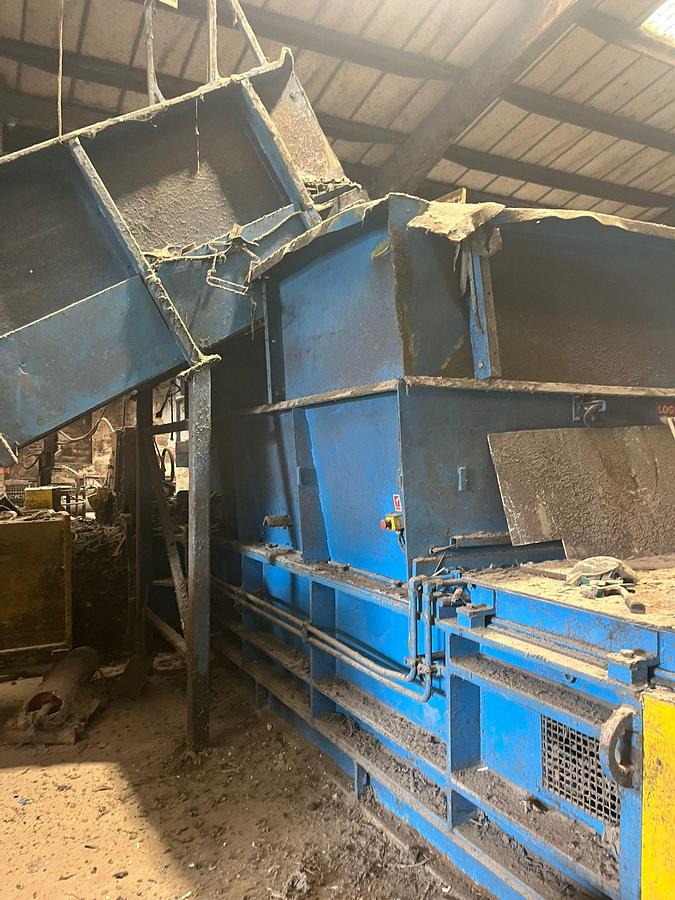 Used 2012 Logemann Twin Ram Hydraulic Baler 245A1-AT