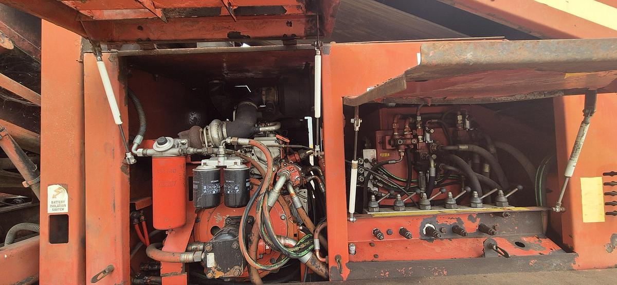 Used 2005 Extec S5 Mobile Screener Screen