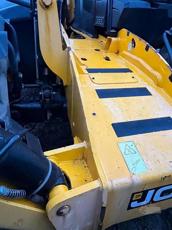 Used 2014 JCB 535-140 Telehandler