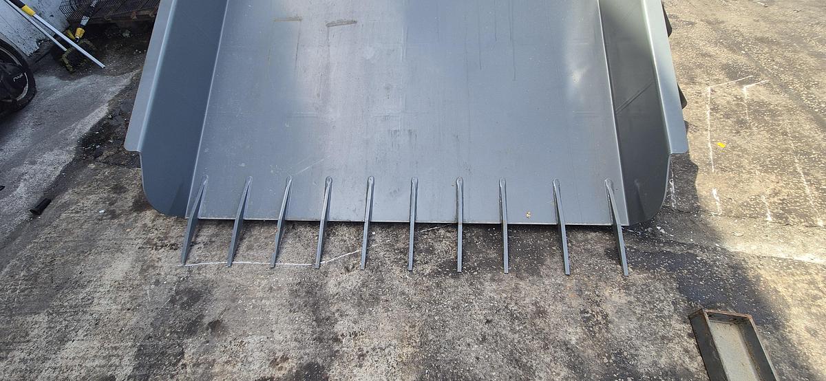 Used 2024 Shaker Feeder 2m