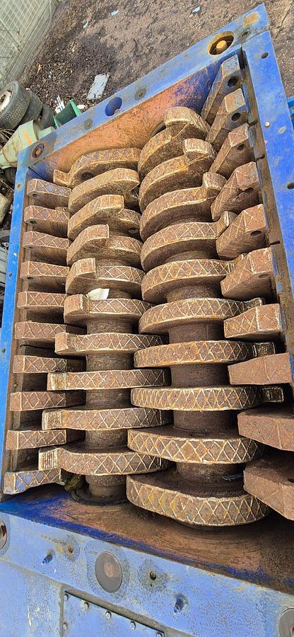 Used 2020 Heavy Duty Twin-shaft Shredder