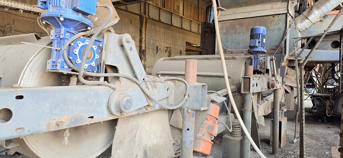 Used 2012 Bonfiglioli Drake 16 Hammer Mill W/Down Stream