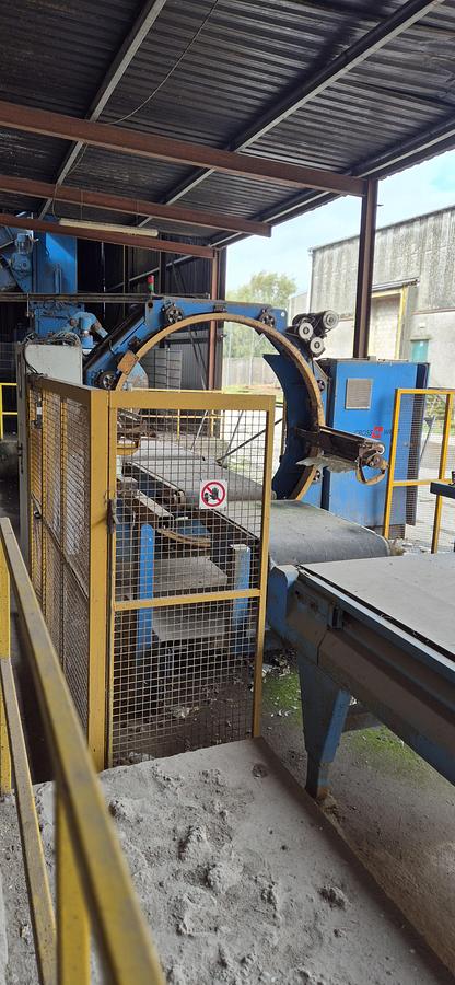 Used PAAL DONKON 500 Fully Automatic Baler & Cross Wrap Wrapping System