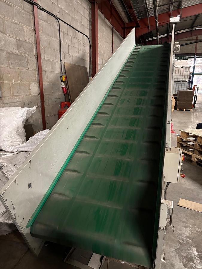 Used 2002 Welger SB 3000 Horizontal Baler