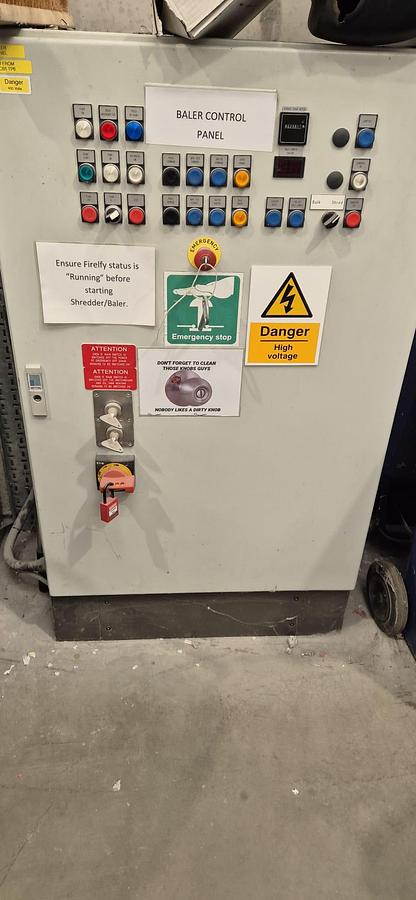 Used 2008 Shred-Tech Twin-shaft Shredder