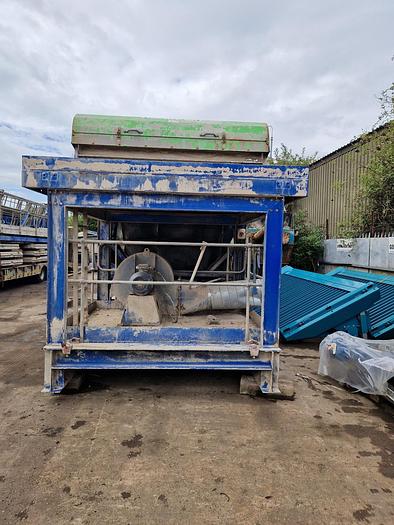 Used 2015 CRS NI 6018 Flip Fow Screener