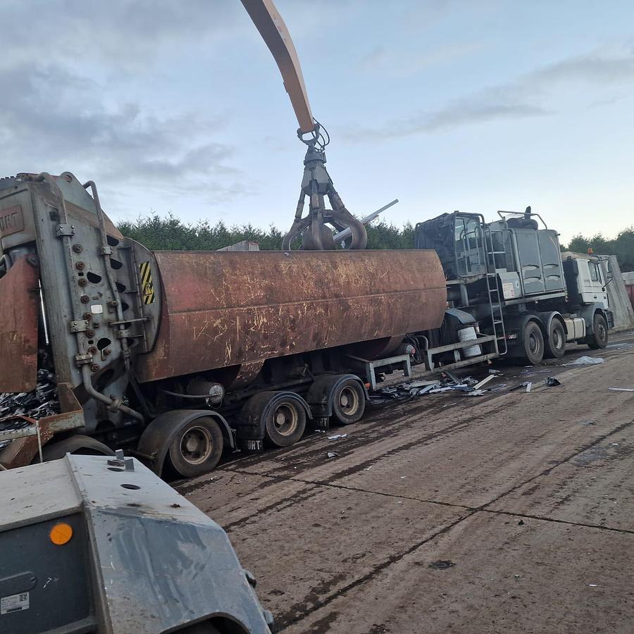 Used 2008 Lefort Mobile 600 Shear Baler