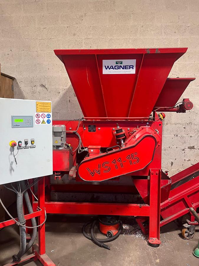 Used 2019 Wagner WS11-15 Single-shaft Shredder W/McIntyre Compact 150T Cable Granulator & Conveyor