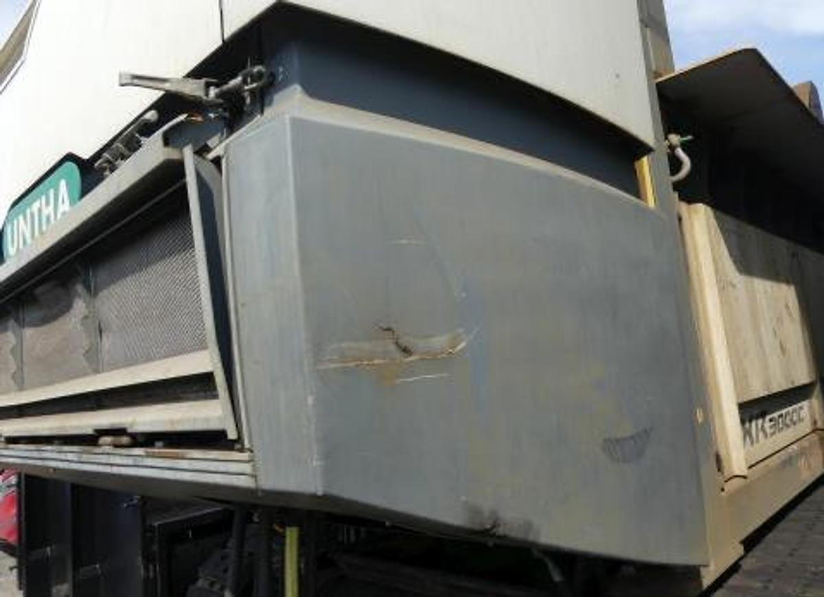 Used 2022 Untha XR3000C Tracked Single-shaft Shredder