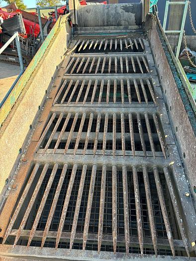 Used 2007 Powerscreen Warrior 1400 Scalping Screen