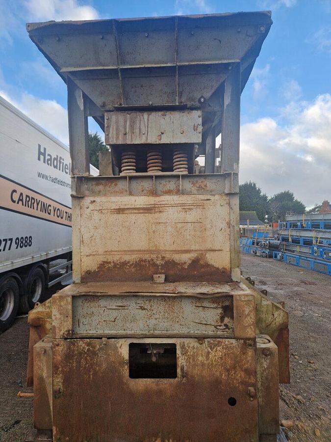 Used 2007 Brown Lennox 30 x 18 Mobile City Crusher