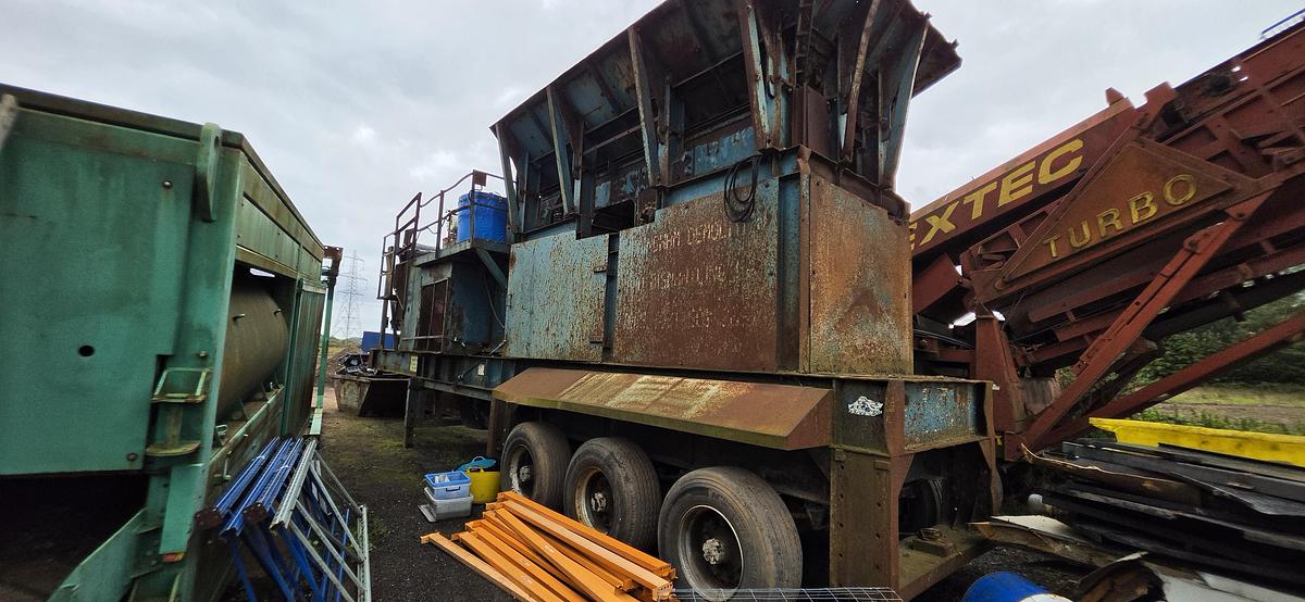 Used Brown Lennox 90cm x 130cm Jaw Crusher
