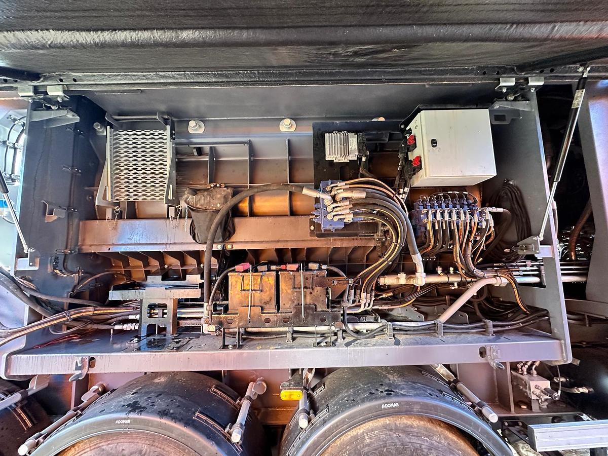 Used 2019 Doppstadt Inventhor 9 SA Slow-speed Shredder