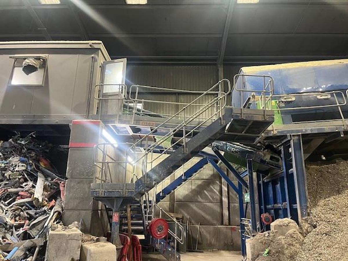 Used CRSNI 820 Trommel Lights Recycling Line Picking Station