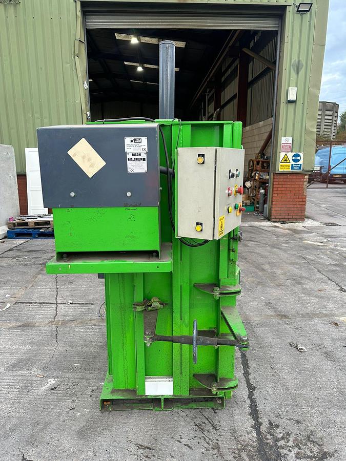 Used Dicom Kadant PAAL PVG-160 Waste Baler 