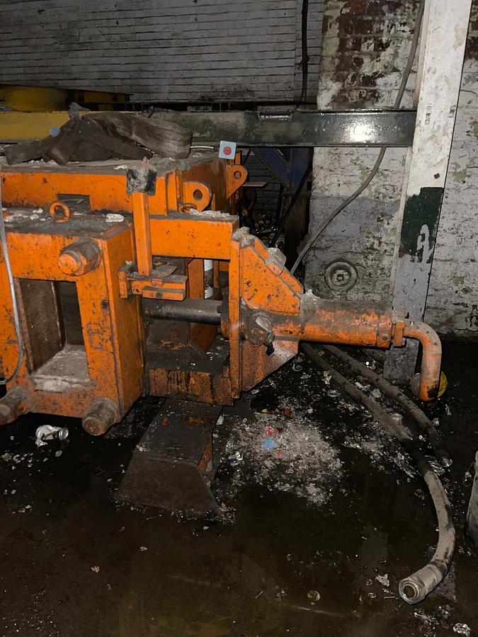 Used 1973 Vezzani PM50-D Baler