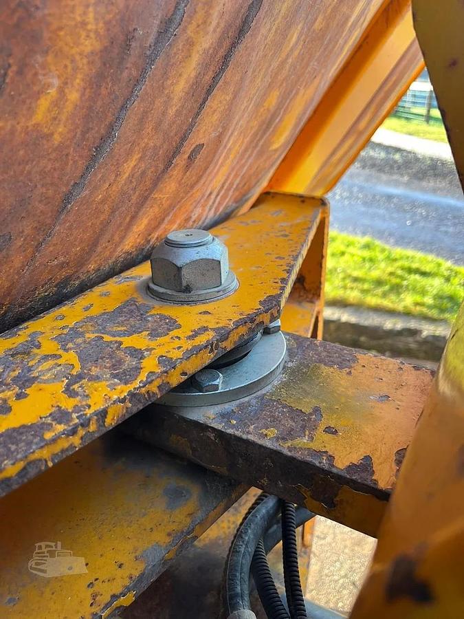 Used 2011 Thwaites MACH590 Dumper Truck