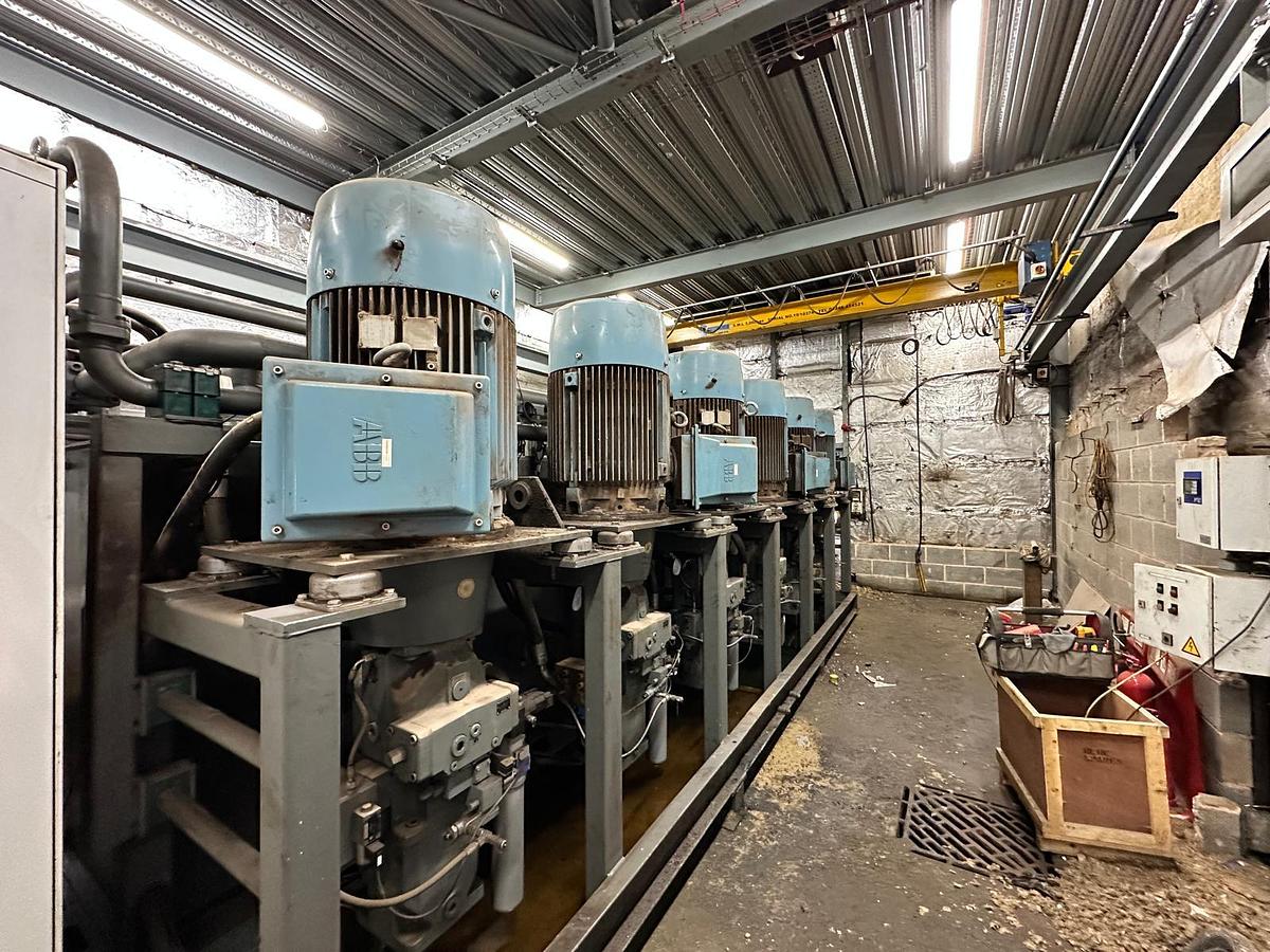 Used 2016 Henschel CIB 1000 Scrap Shear