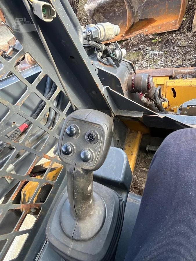 Used 2018 John Deere 318G Wheel Wheeled Skid Steer