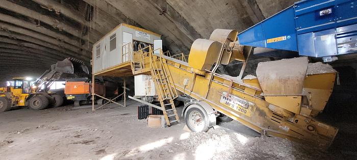 Used Kiverco MPS 1200 4 Bay Picking Station