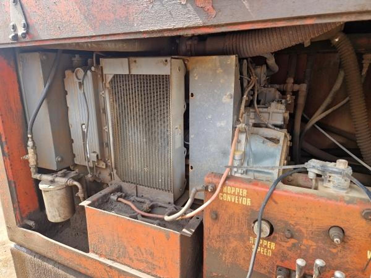 Used 1999 Extec Robotrac 2 Way Tracked Screen Screener