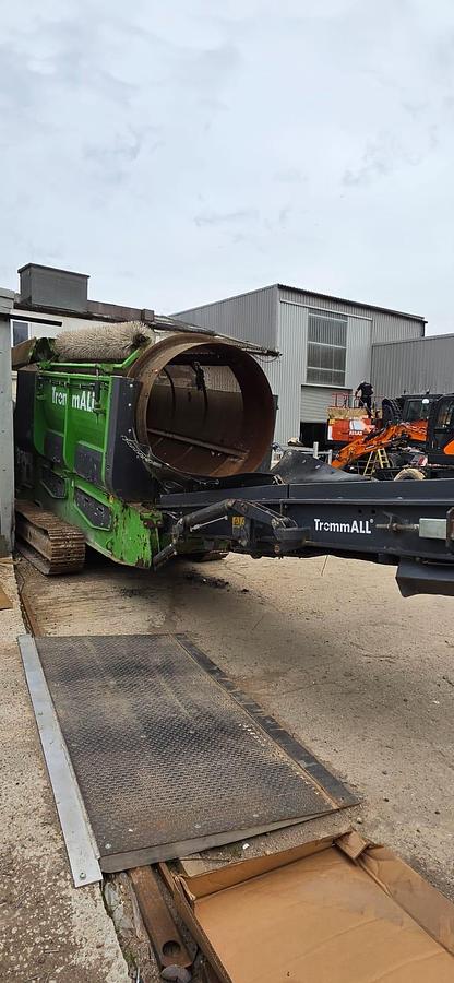 Used 2018 TrommALL 5800Tr Tracked Trommel Screener