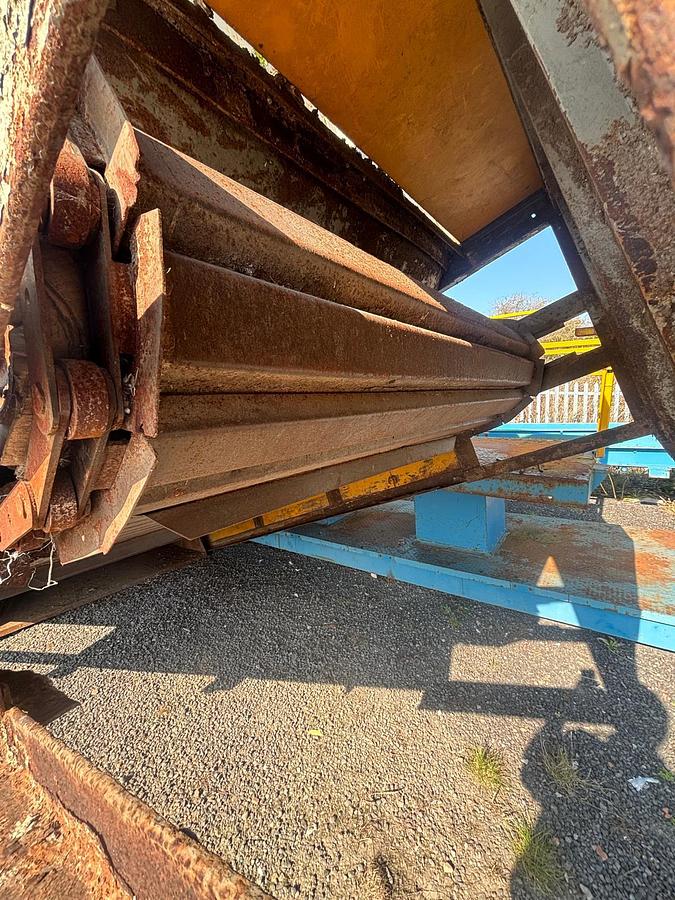 Used 2010 Sutco Cardboard 1.4mm x 6.4mm 2D/3D Flip Flow Screening Deck Screen