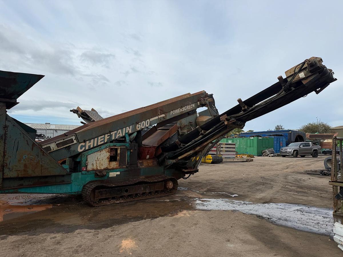 Used Powerscreen 600 3 way split Screener