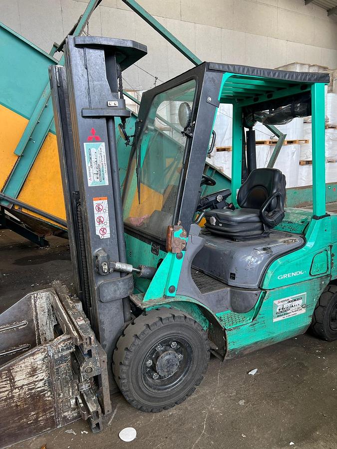 Used Mitsubishi Cascade FD25N Forklift 