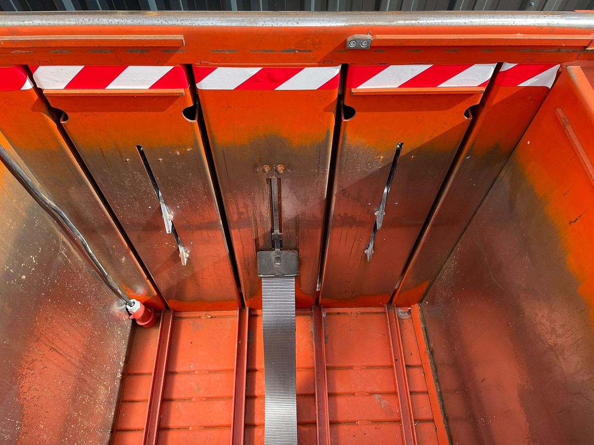 Used Orwak Power 3820 Baler