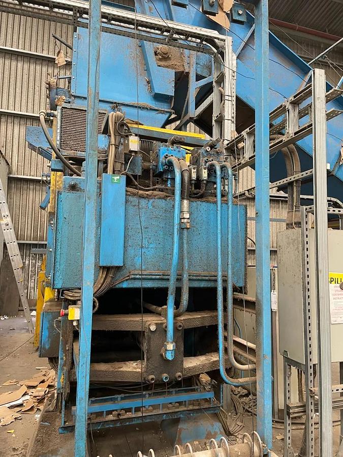 Used Persona Baler And Conveyor 