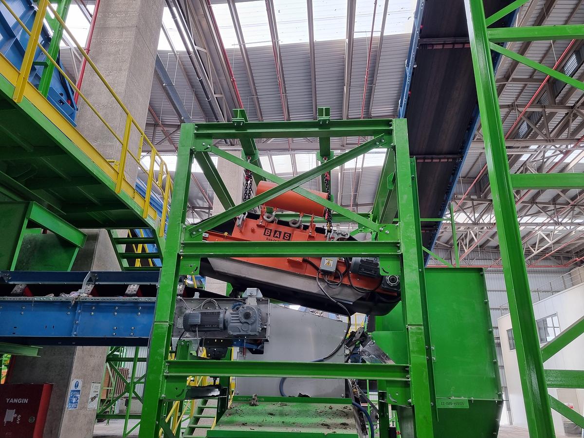2026 BAS EMBS-C-100 Electromagnetic Overband Metal Separator