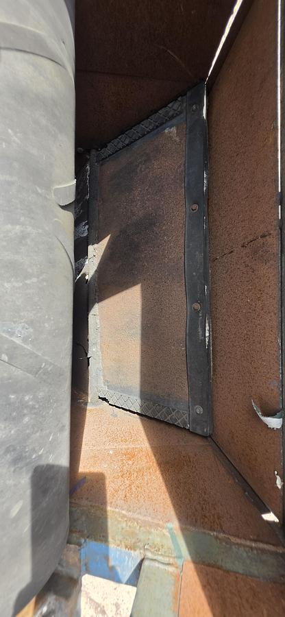 Used Infeed Conveyor with material flow switch