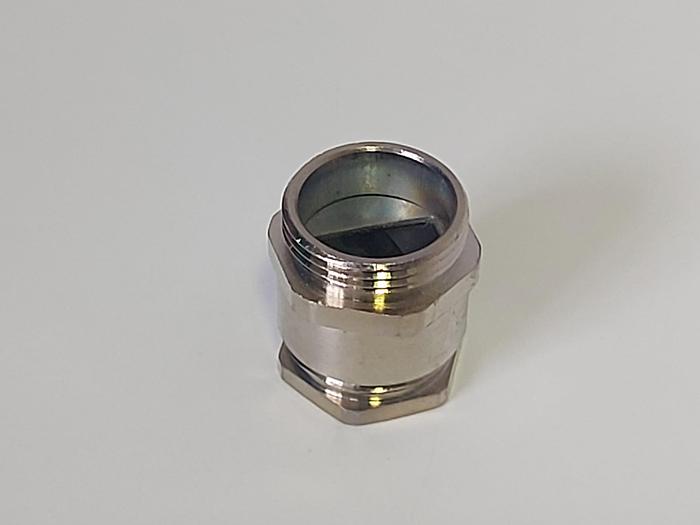 9 Stück Flachkabelverschraubung, MS vernickelt, PG21, 12x30mm, Lütze neuwertig