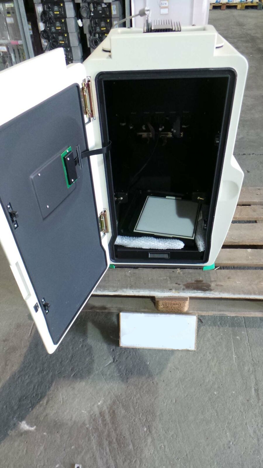 Used Bio-Rad VERSDOC Imaging System 4000 / VersDoc / 100~240 VAC / 50~60Hz / 350W / BiO-RAD /