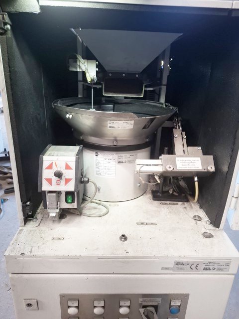 Usado Alimentador vibratorio DIETZ ROLLWA Z F E #V-2