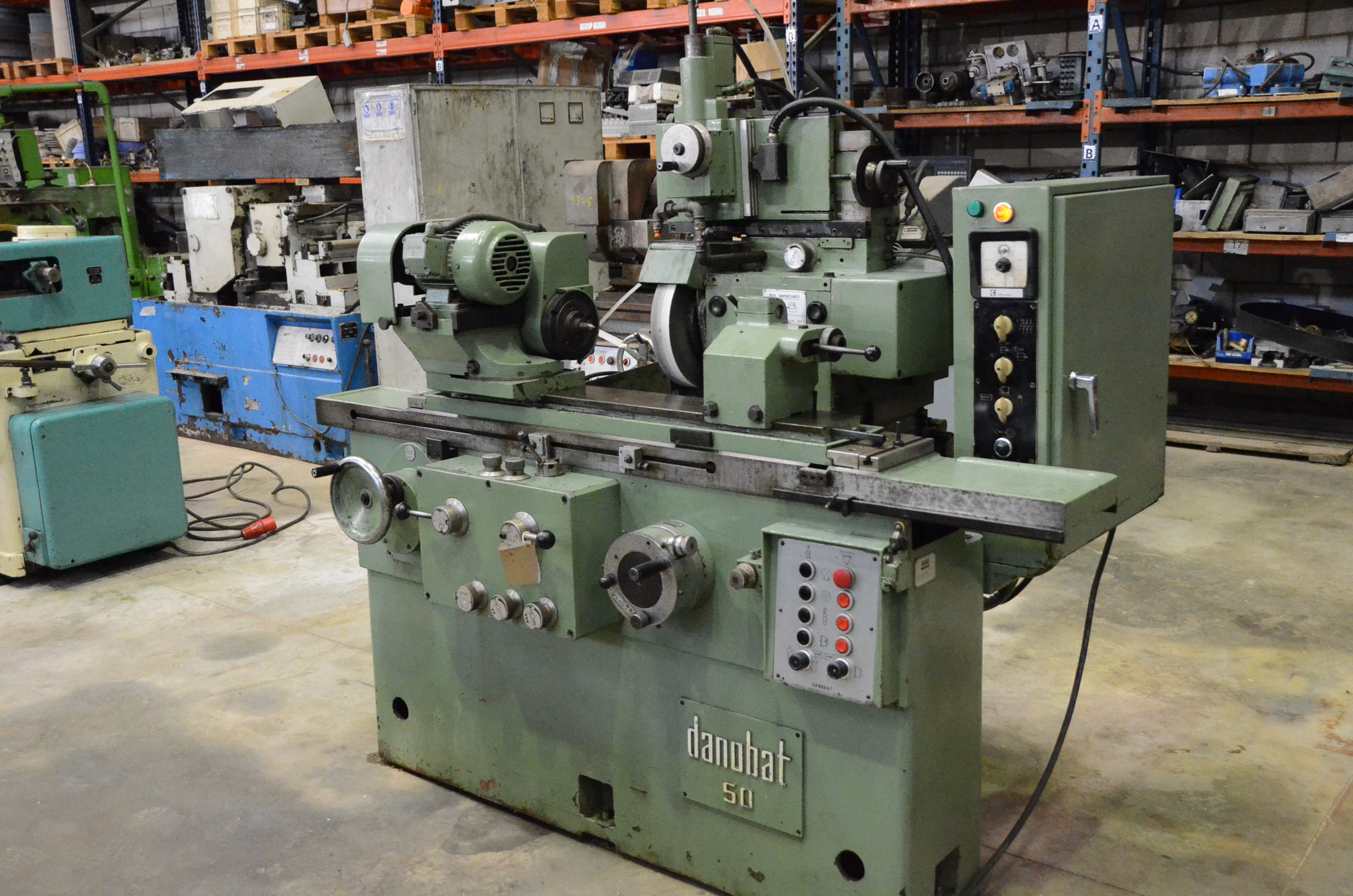 Usado Rectificadora Cilíndrica Universal DANOBAT M50 #4612